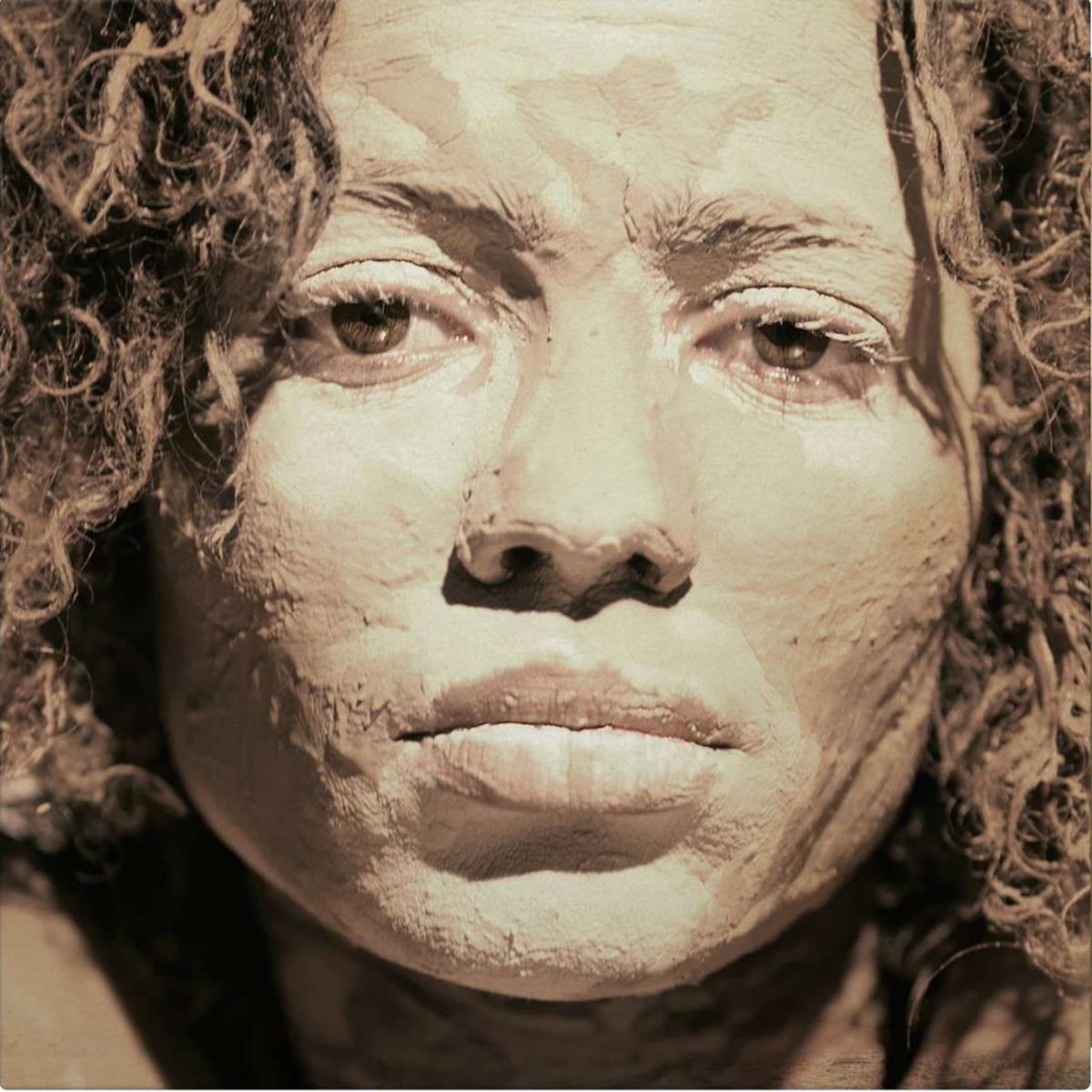 Nneka – Soul Is Heavy